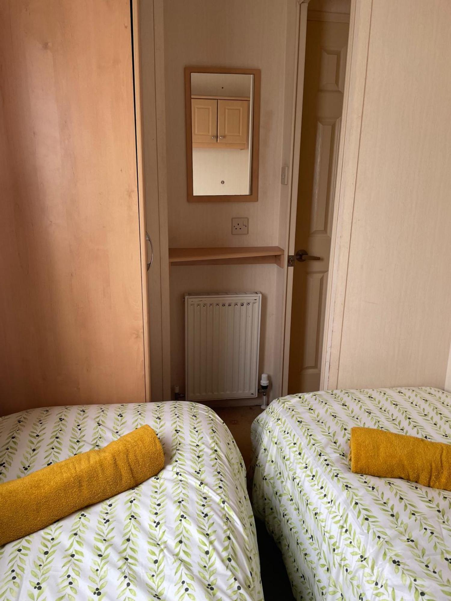 Cozy Camber Caravan 3 Bedroom Retreat With Decking Rye Ngoại thất bức ảnh