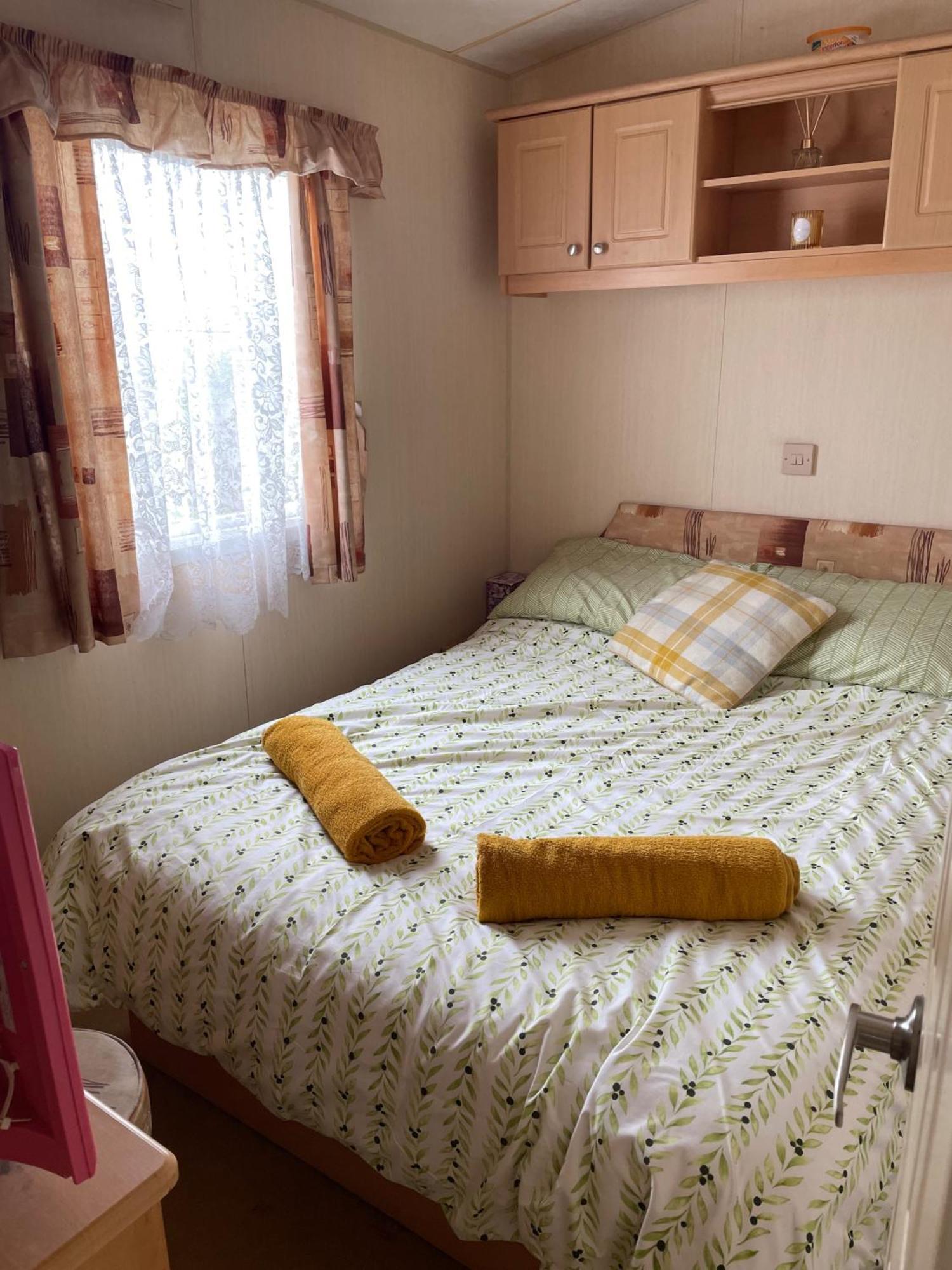 Cozy Camber Caravan 3 Bedroom Retreat With Decking Rye Ngoại thất bức ảnh